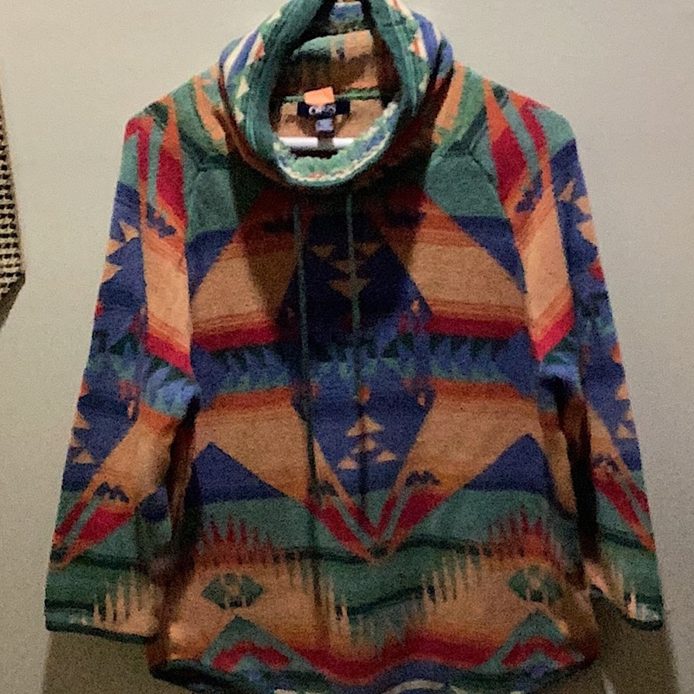 CHAPS Women’s “Medium” Sweater. Western/Native American Design.